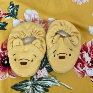 Classic Pooh Baby Booties